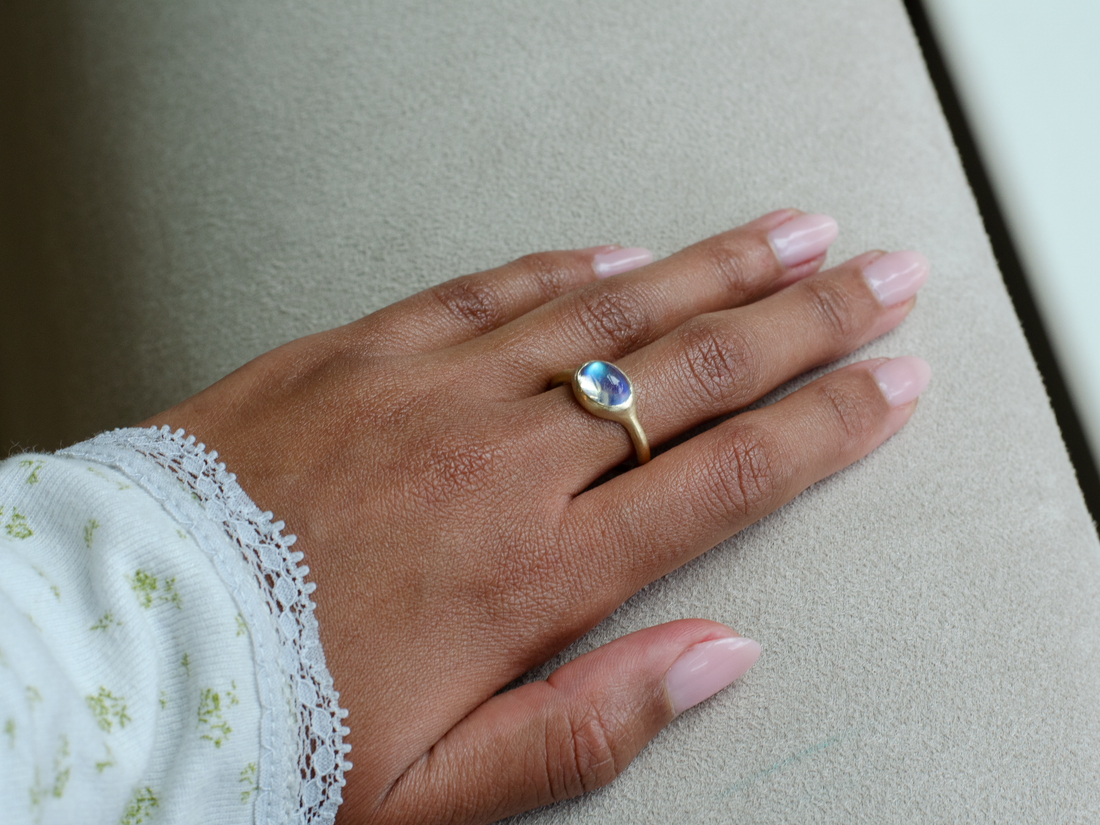 14k Matte Moonstone Ring