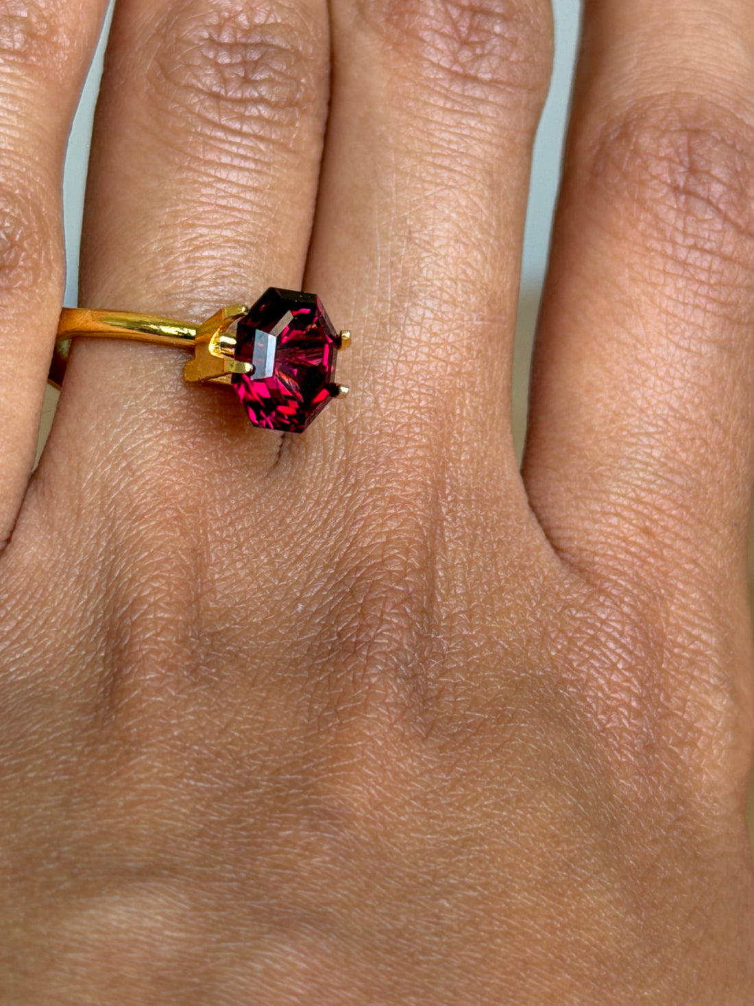 2.99 ct Rhodolite Garnet