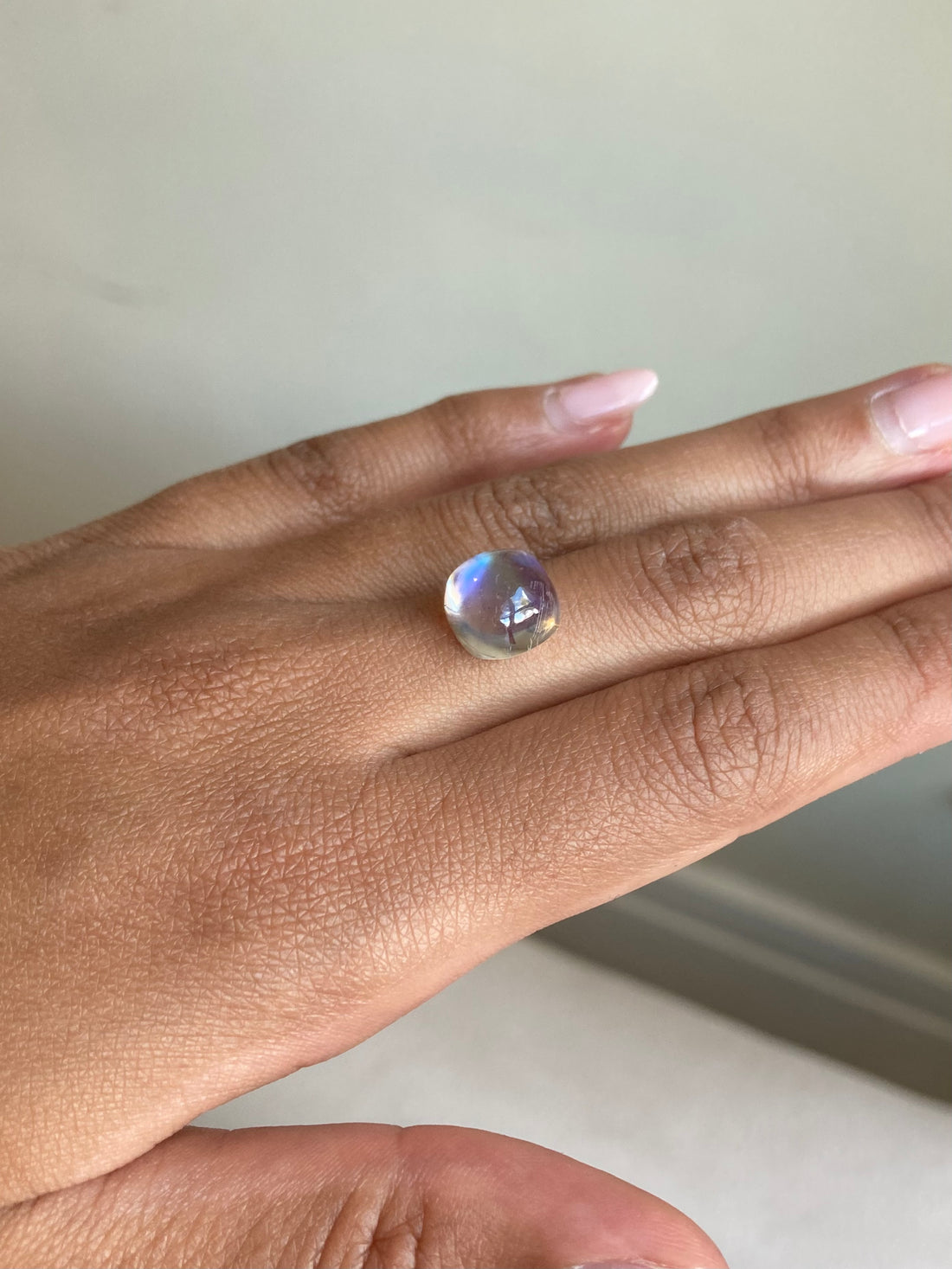 4.9 ct Moonstone - Cushion Cut Cabochon