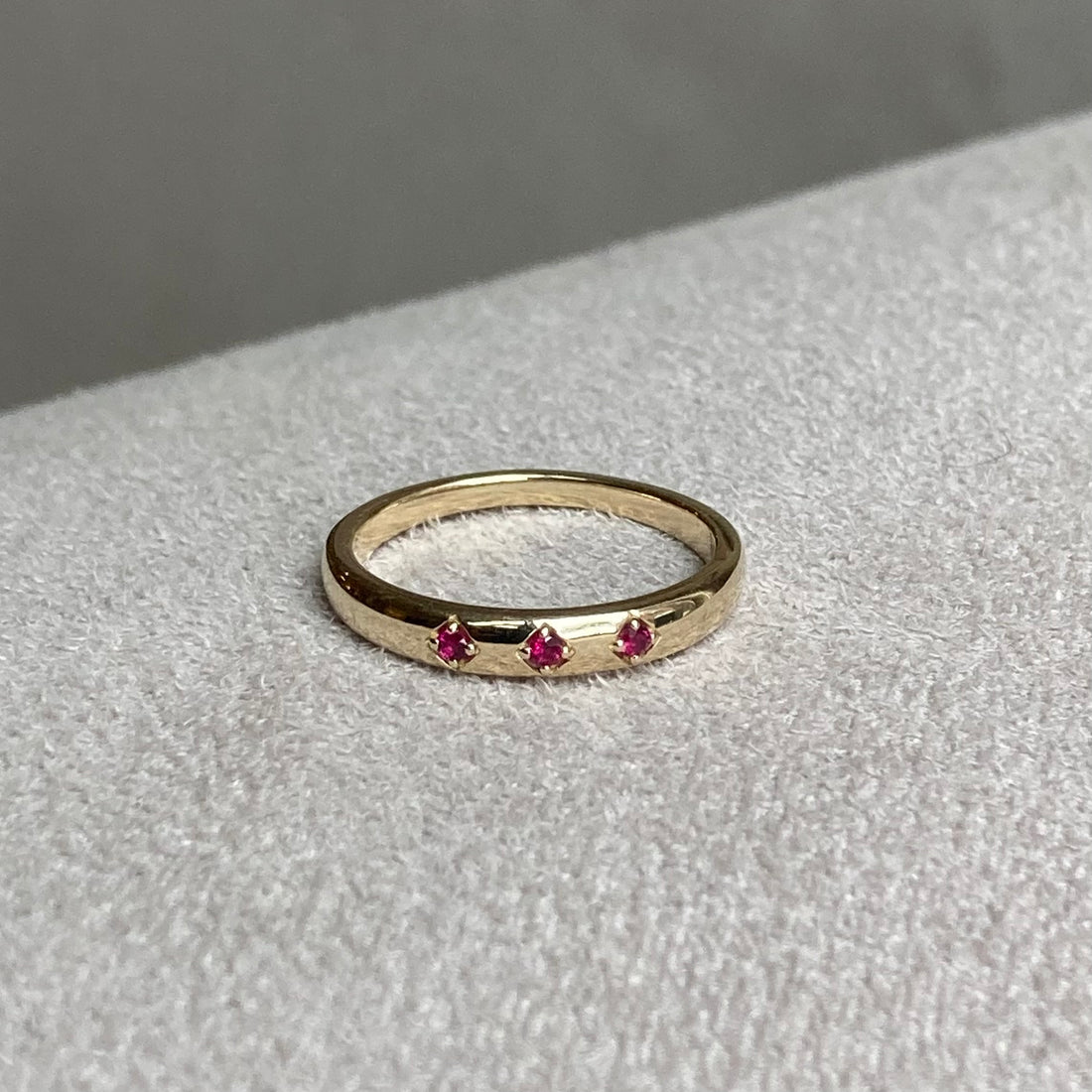 14k Ruby Ellipses Band