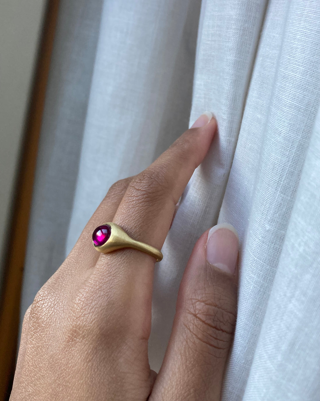 Glacè - 14k Rubellite Grand Signet Ring