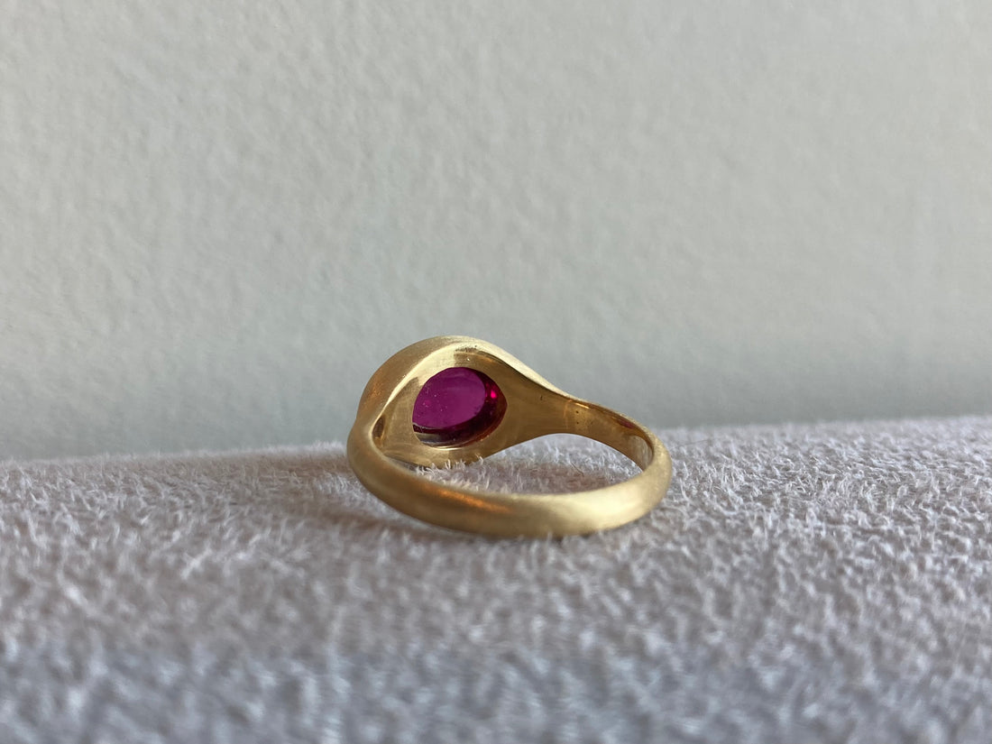 Glacè - 14k Rubellite Grand Signet Ring