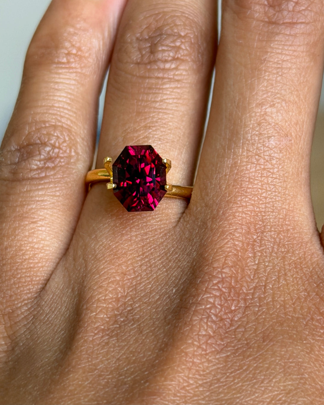 2.99 ct Rhodolite Garnet