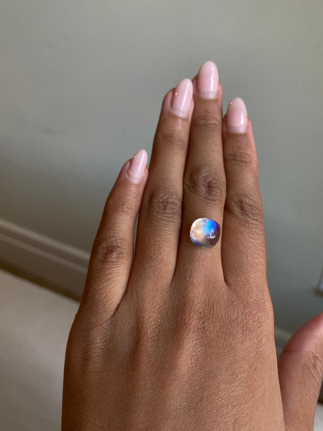 4.9 ct Moonstone - Cushion Cut Cabochon