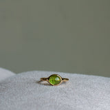 Glacé - 14k Peridot Signet Ring