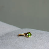 Glacé - 14k Peridot Signet Ring