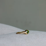 Glacé - 14k Peridot Signet Ring