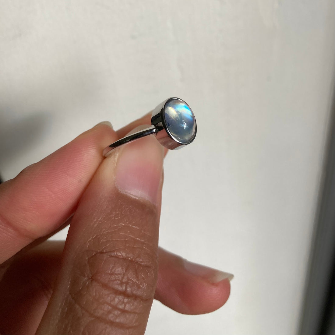 14k Oval Moonstone Ring