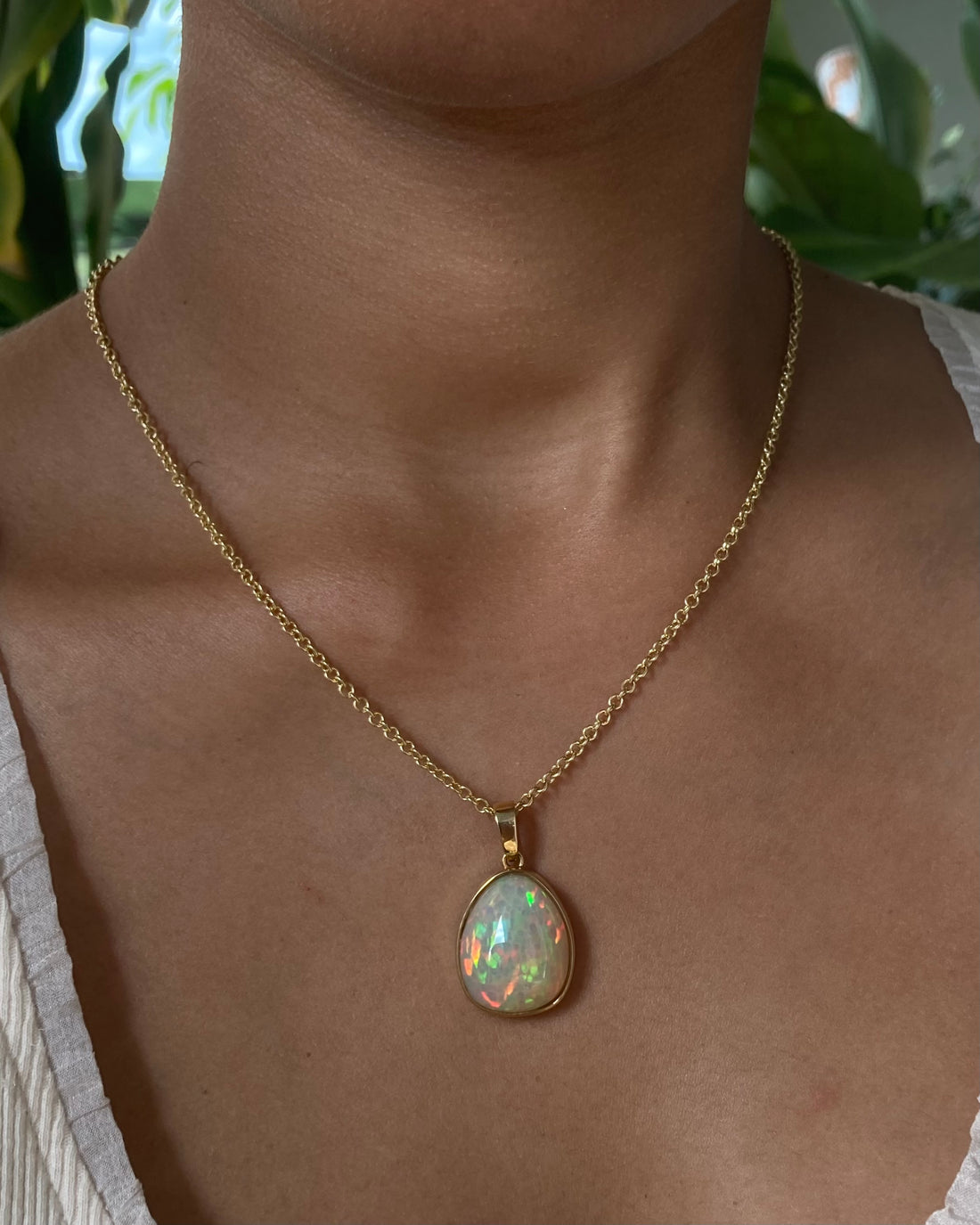 14k Honeycomb Opal Pendant