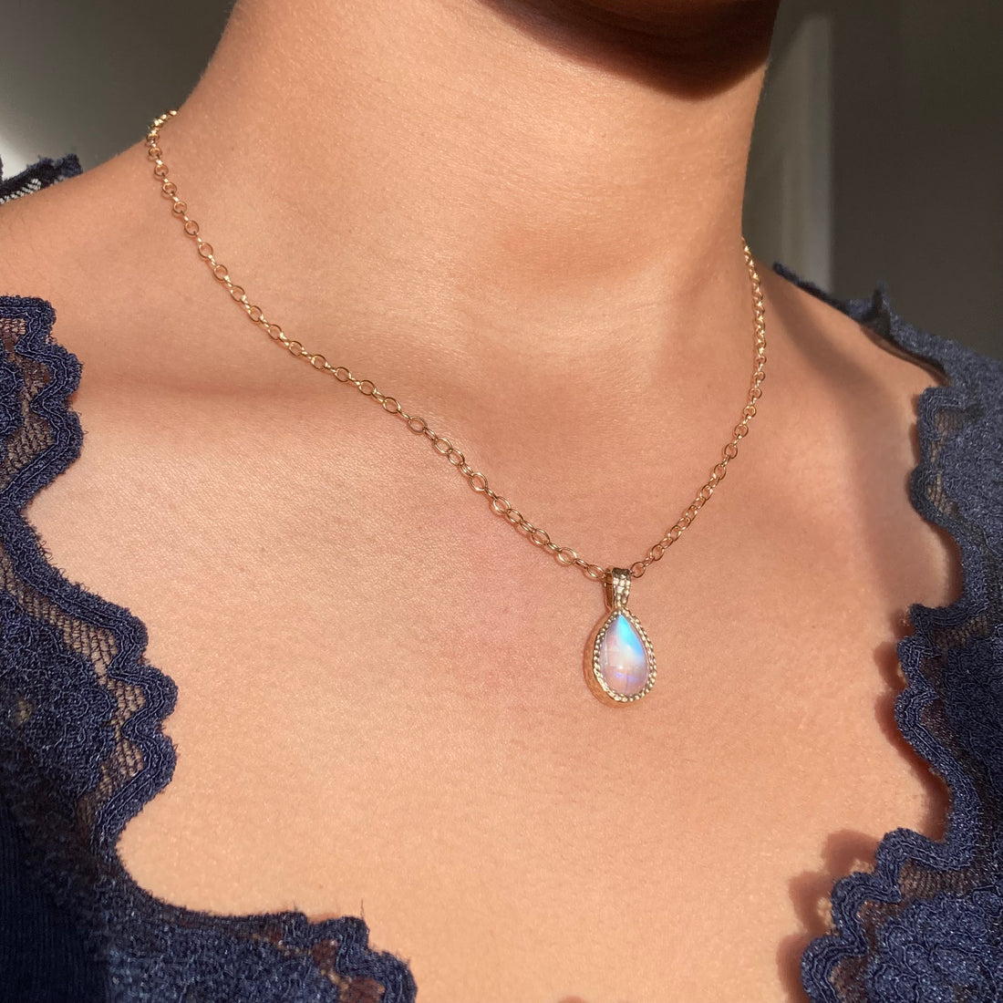 14k Hammered Moonstone Pendant