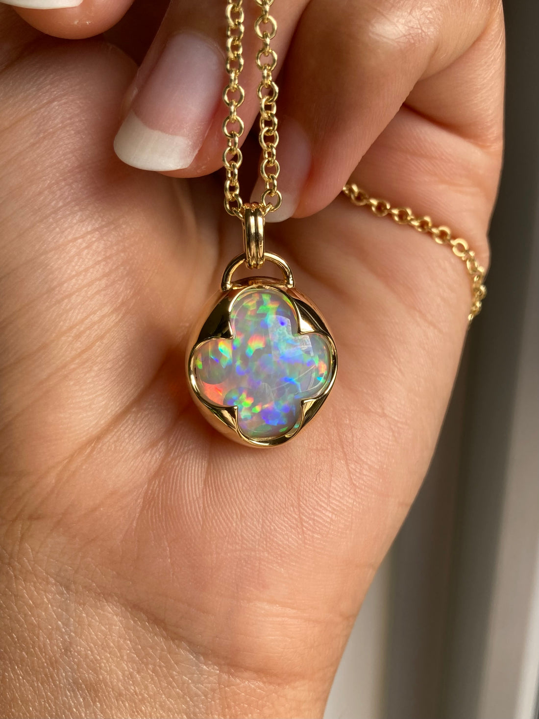 Clover - 14k White Opal Pendant