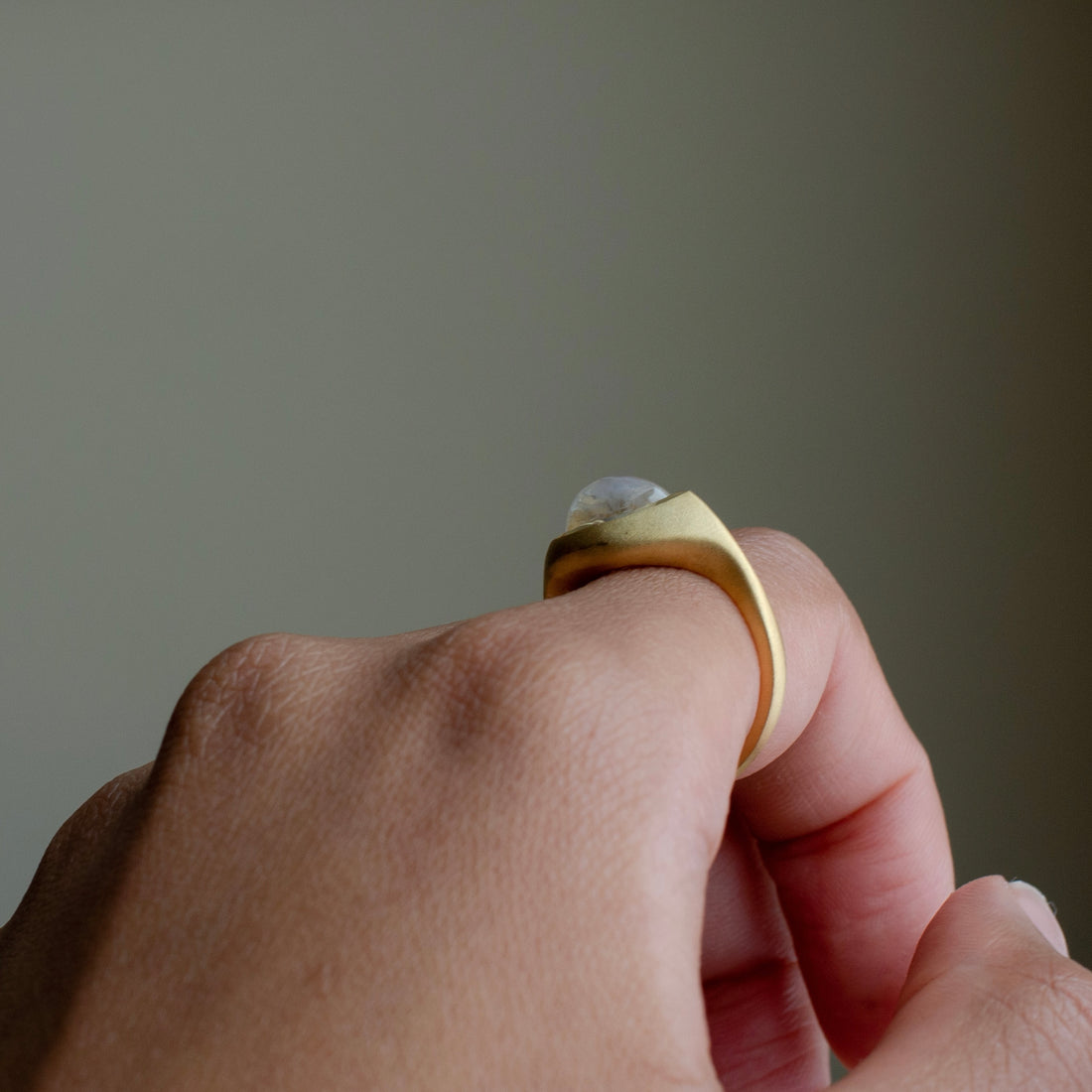 18k Grand Signet Moonstone Ring
