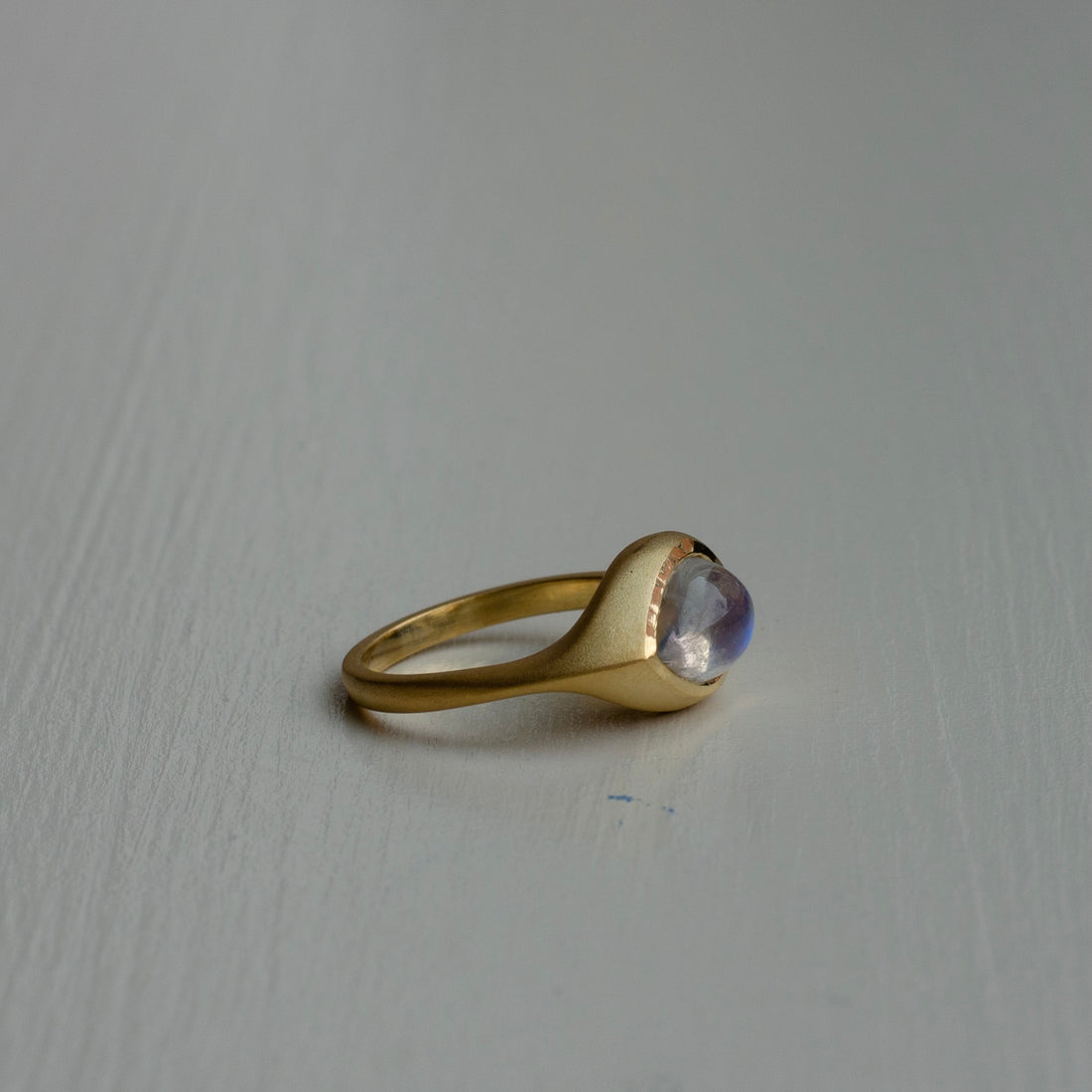 18k Grand Signet Moonstone Ring